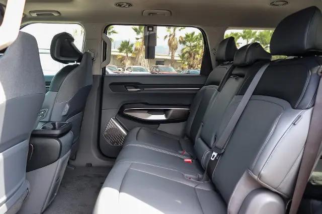 2026 Kia EV9 Light Long Range