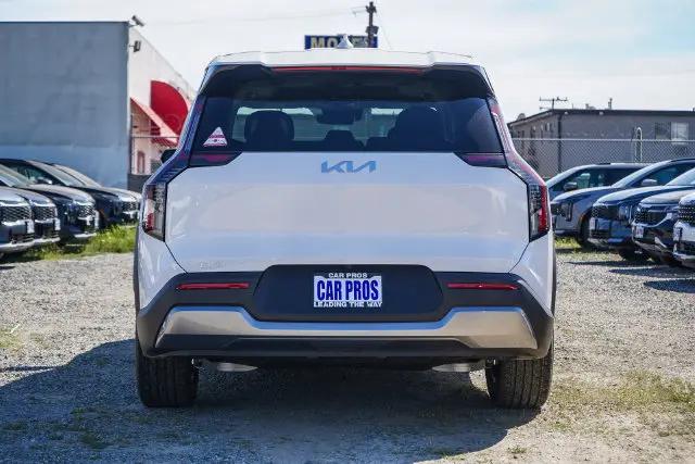 2026 Kia EV9 Light Long Range