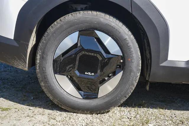 2026 Kia EV9 Light Long Range
