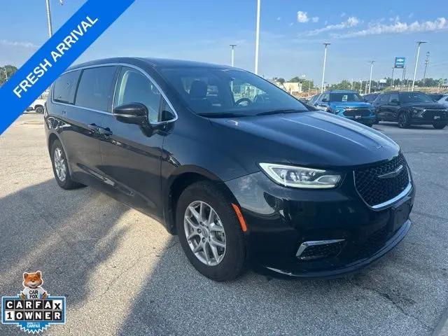 2024 Chrysler Pacifica Touring L for sale in Blue Springs, MO