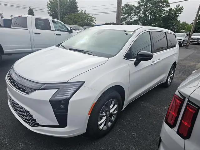 2027 Chrysler Pacifica Select for sale in Williamsport, PA