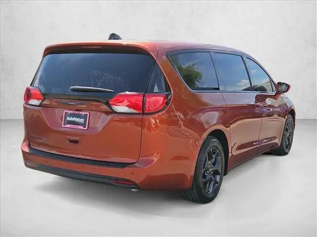 2018 Chrysler Pacifica Touring Plus