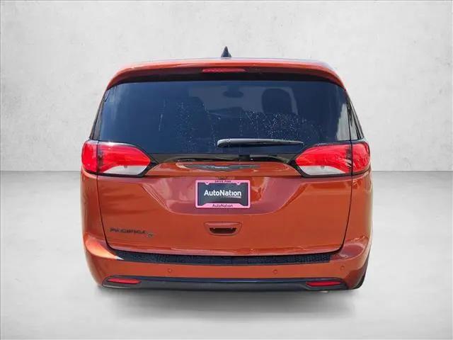 2018 Chrysler Pacifica Touring Plus