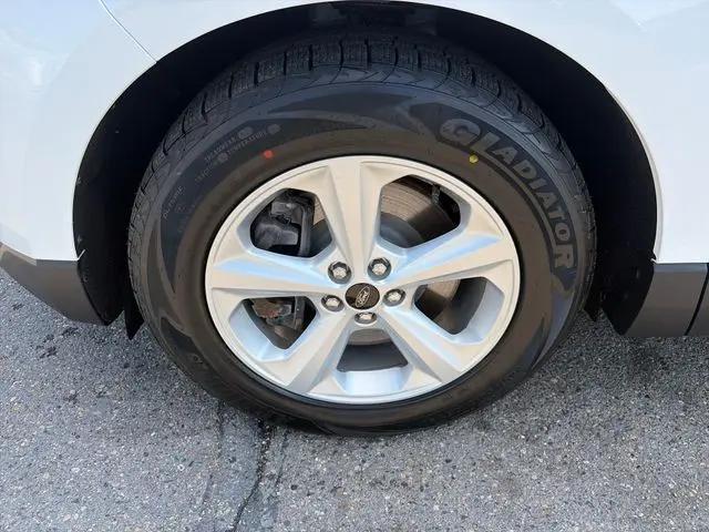 2023 Ford Edge SE