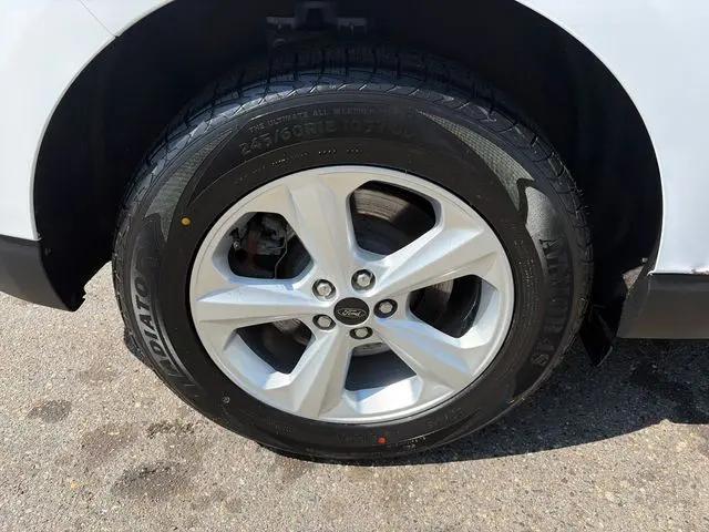 2023 Ford Edge SE