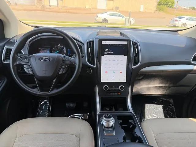 2023 Ford Edge SE