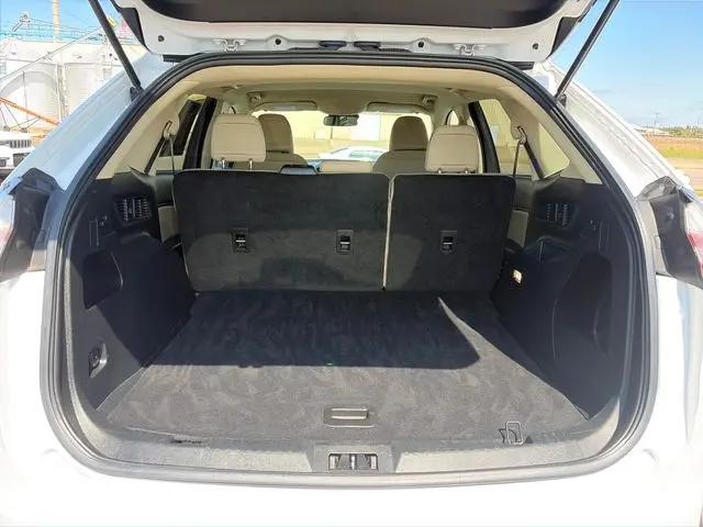 2023 Ford Edge SE