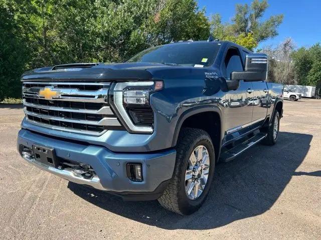 2025 Chevrolet Silverado 2500HD 4WD Crew Cab Standard Bed High Country for sale in Englewood, CO