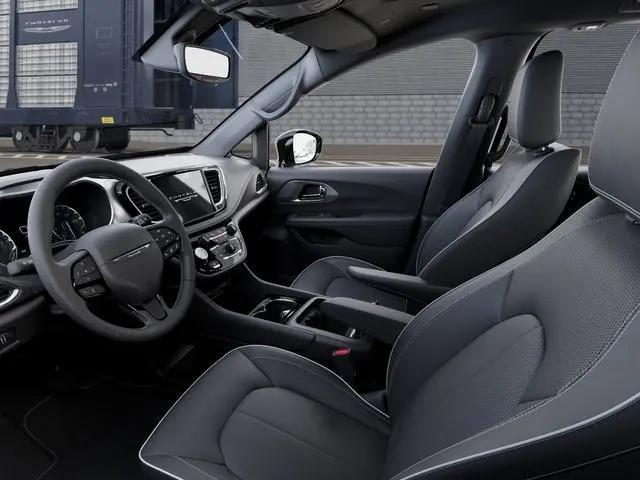 2027 Chrysler Pacifica Limited
