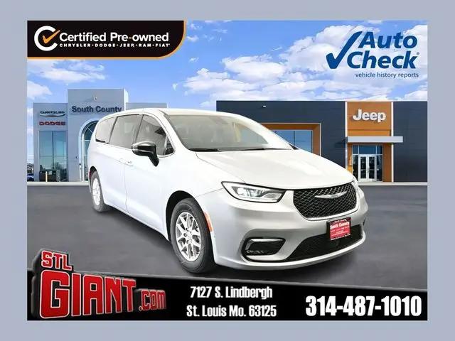 2024 Chrysler Pacifica Touring L for sale in St. Louis, MO