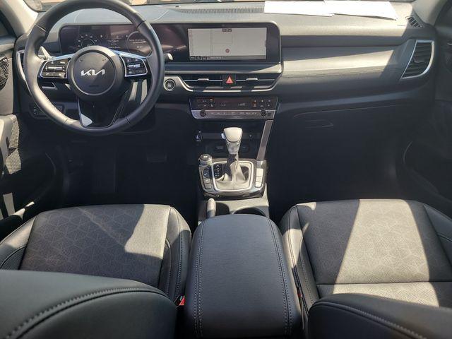 2025 Kia Seltos EX