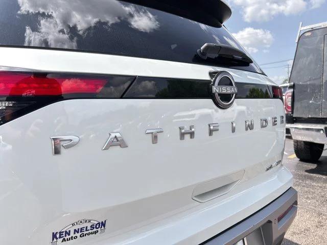 2023 Nissan Pathfinder SL 4WD