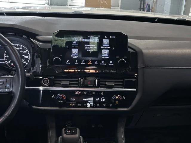 2023 Nissan Pathfinder SL 4WD