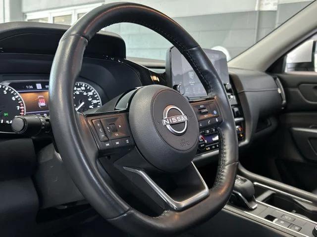 2023 Nissan Pathfinder SL 4WD