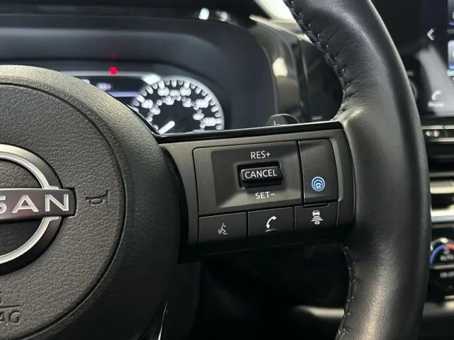 2023 Nissan Pathfinder SL 4WD