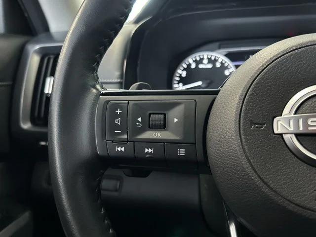 2023 Nissan Pathfinder SL 4WD