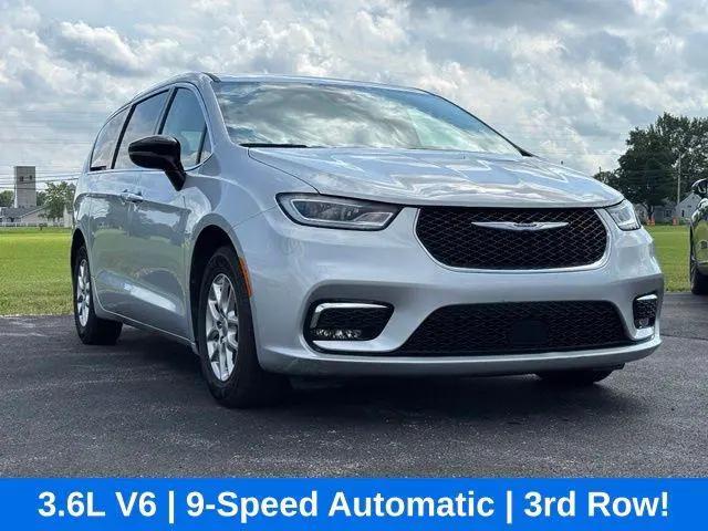 2024 Chrysler Pacifica Touring L for sale in Bryan, OH