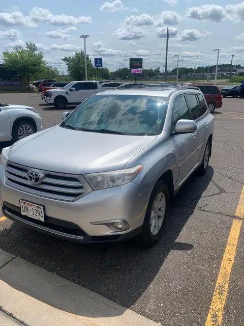 2013 Toyota Highlander SE V6 for sale in Hermantown, MN