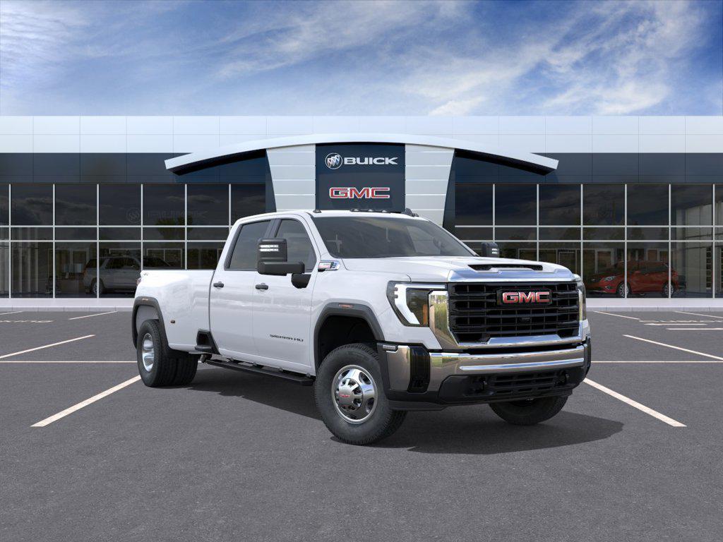 Summit White 2026 GMC Sierra 3500HD Pickup Truck Four-Wheel Drive Automatic