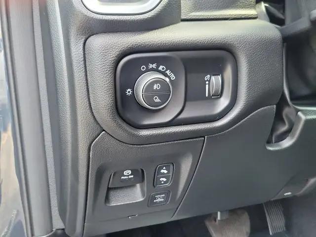 2026 Ram 1500 Lone Star Crew Cab 4x2 57 Box