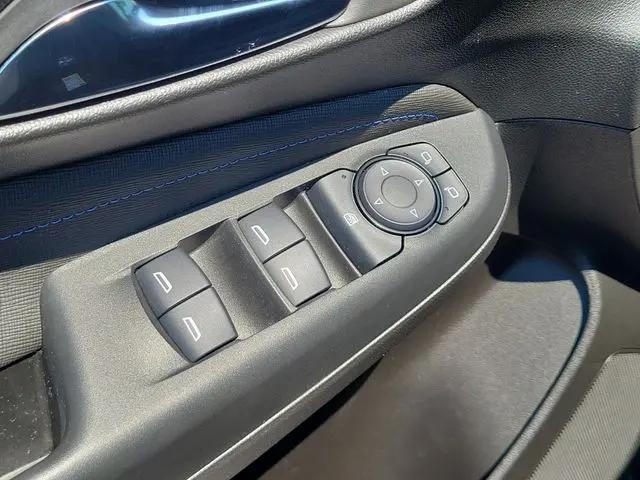 2024 Buick NV Sport Touring FWD