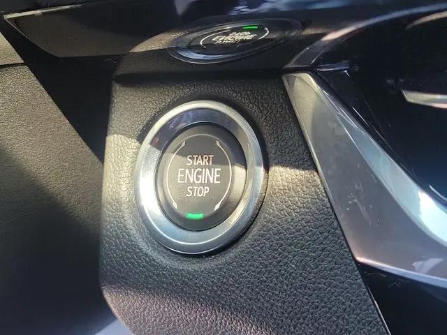 2024 Buick NV Sport Touring FWD