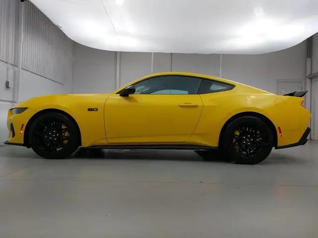 2024 Ford Mustang GT Premium Fastback