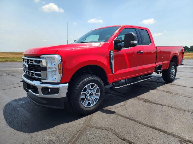 2025 Ford F-350 XLT for sale in Watseka, IL