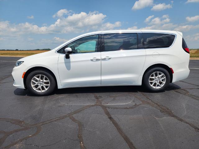 2023 Chrysler Pacifica Touring