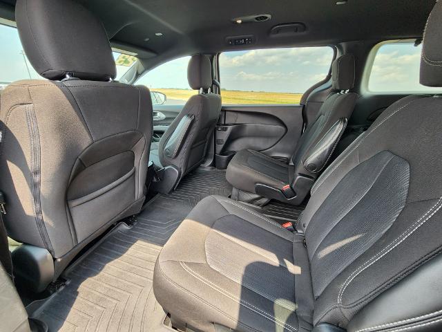 2023 Chrysler Pacifica Touring