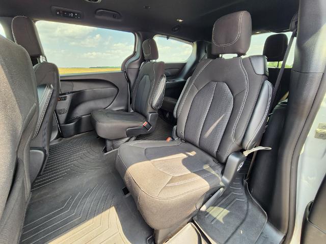 2023 Chrysler Pacifica Touring