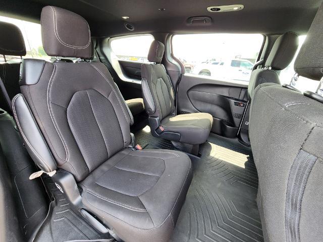 2023 Chrysler Pacifica Touring