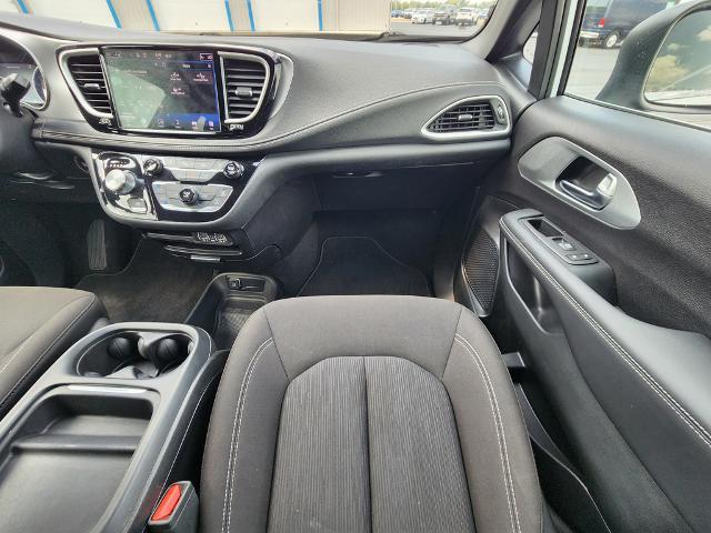2023 Chrysler Pacifica Touring