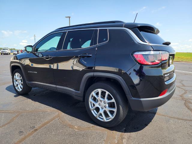 2023 Jeep Compass Latitude Lux FWD
