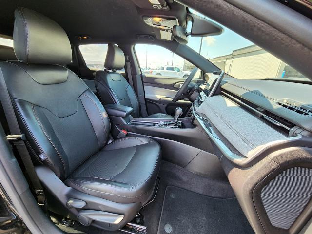 2023 Jeep Compass Latitude Lux FWD
