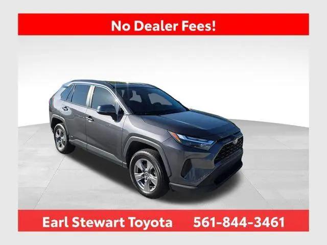 2022 Toyota RAV4 Hybrid XLE for sale in Lake Park, FL