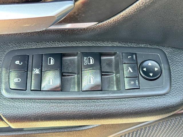2019 Ram 1500 Big Horn/Lone Star Crew Cab 4x4 57 Box