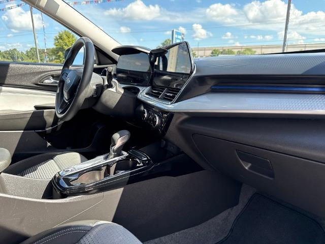 2025 Chevrolet Trax FWD LT