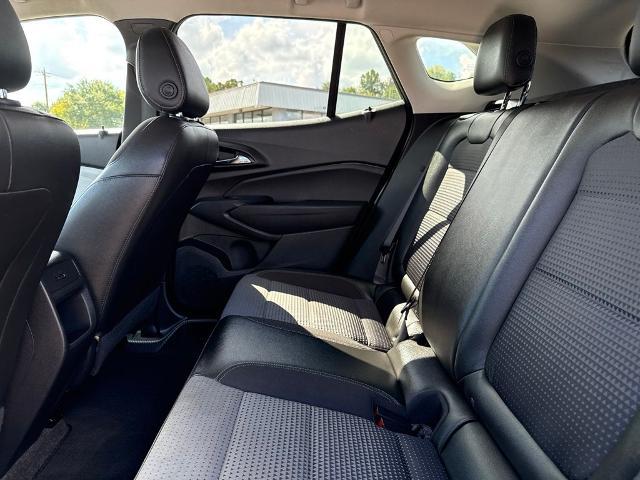 2025 Chevrolet Trax FWD LT