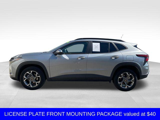 2025 Chevrolet Trax FWD LT