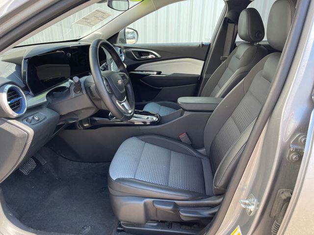 2025 Chevrolet Trax FWD LT