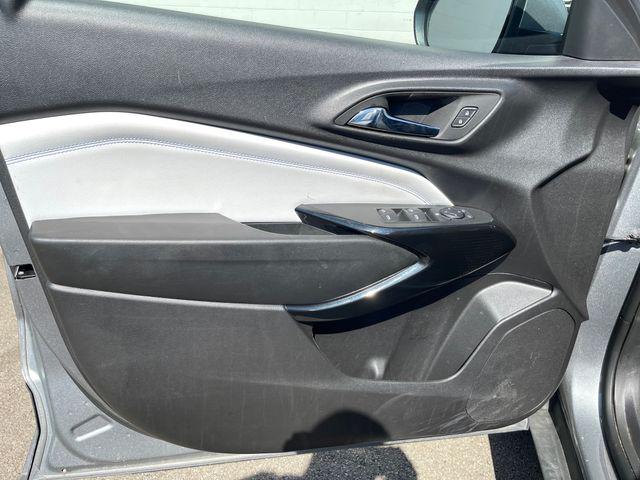 2025 Chevrolet Trax FWD LT