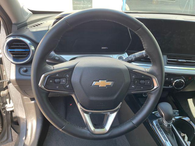 2025 Chevrolet Trax FWD LT