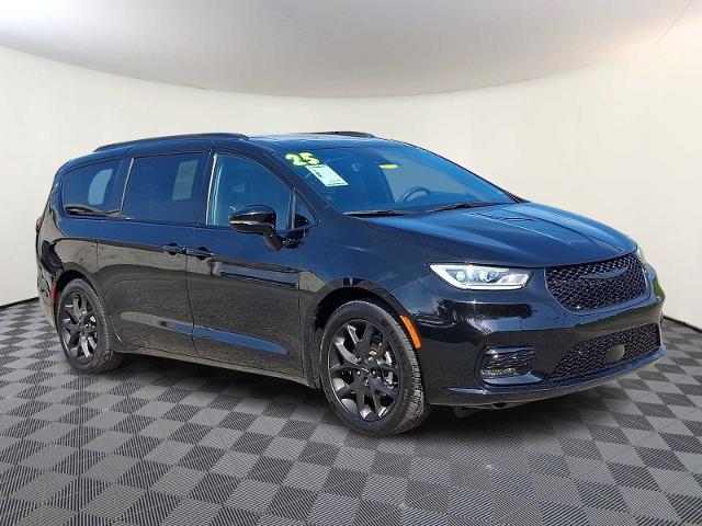 2025 Chrysler Pacifica Limited for sale in Somerset, PA