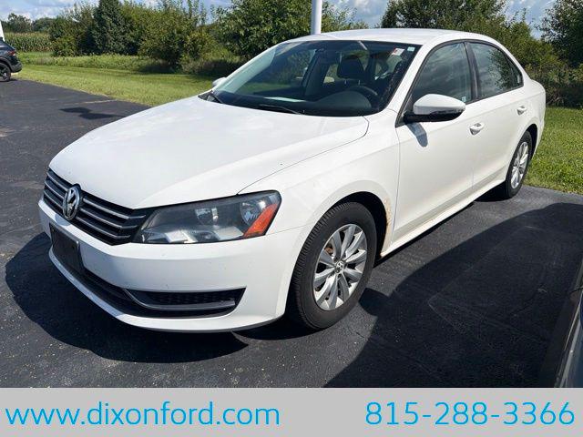 2012 Volkswagen Passat 2.5L S for sale in Dixon, IL