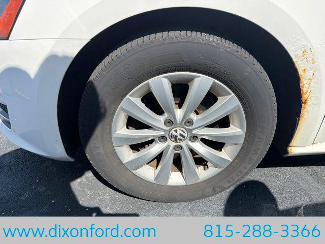 2012 Volkswagen Passat 2.5L S