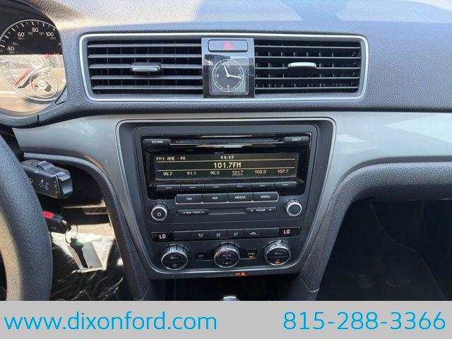 2012 Volkswagen Passat 2.5L S