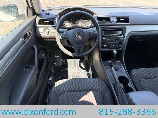 2012 Volkswagen Passat 2.5L S