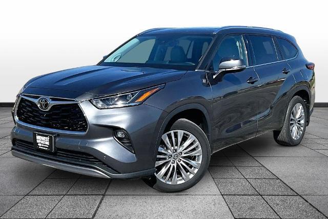 2023 Toyota Highlander Platinum for sale in Hutchinson, KS