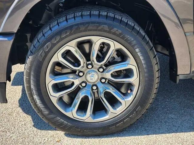 2021 Ram 1500 Laramie Crew Cab 4x4 57 Box